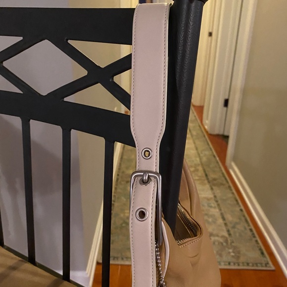 Authentic Coach purse. - Picture 5 of 9